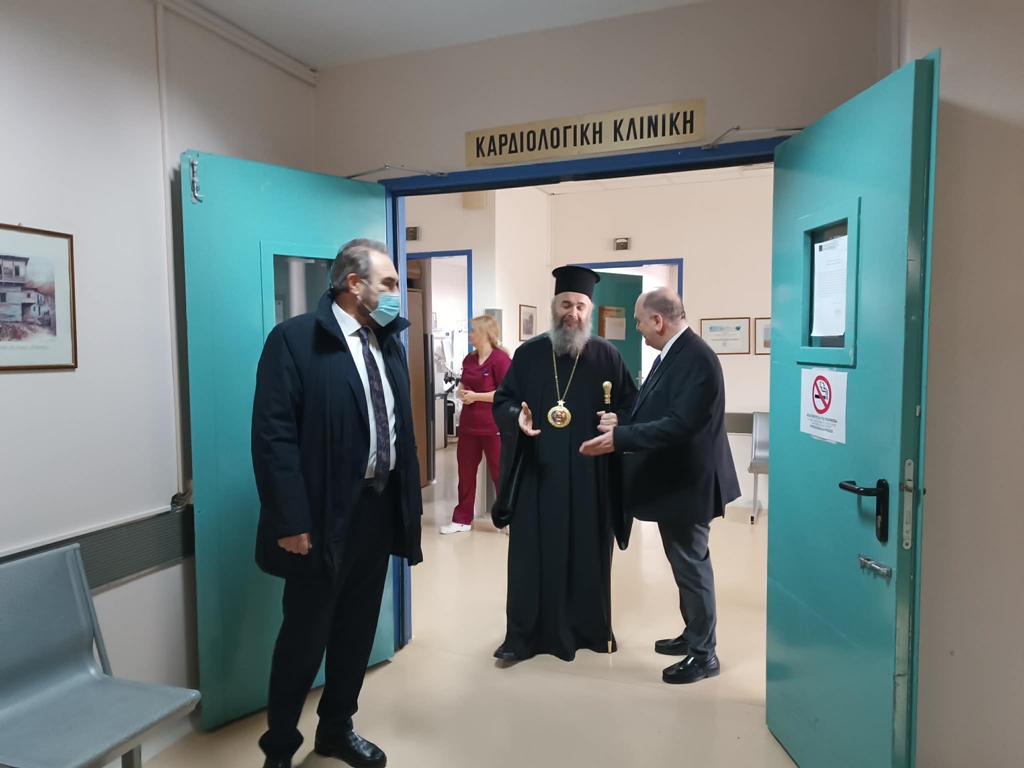 Το Γενικό Νοσοκομείο Φλώρινας και το ΕΚΑΒ επισκέφτηκε τα Χριστούγεννα ο Δήμαρχος Φλώρινας