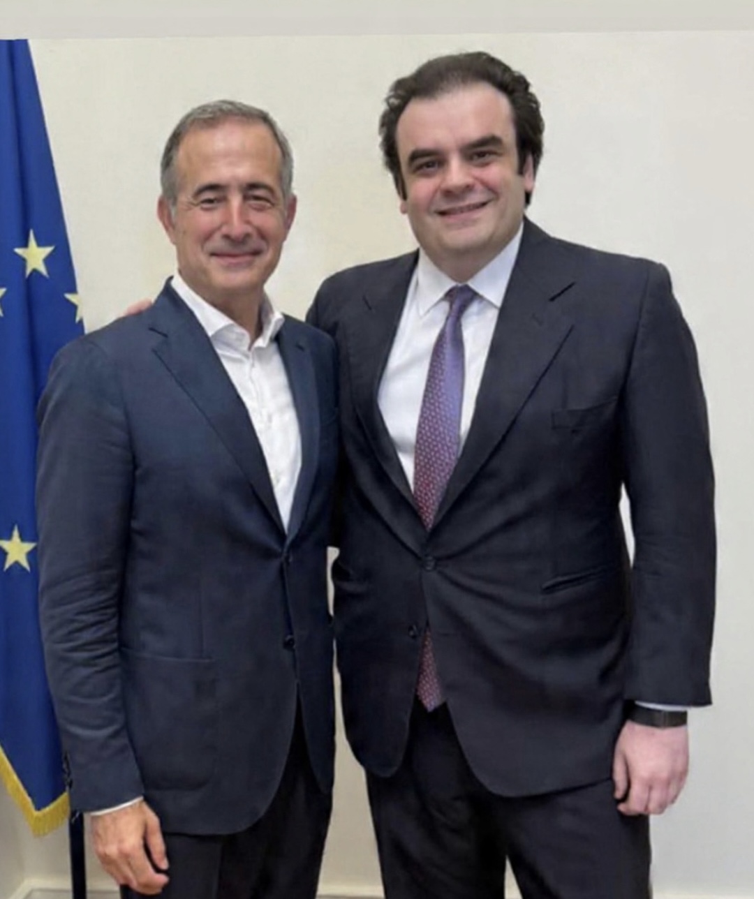 Μήνυμα του βουλευτή ΠΕ Κοζάνης Στάθη Κωνσταντινίδη για την εκλογή του Κυριάκου Πιερρακάκη προέδρου του Eurogroup «Η ΕΛΛΑΔΑ ΤΗΣ ΕΛΠΙΔΑΣ ΚΑΙ ΤΗΣ ΠΡΟΟΔΟΥ». 